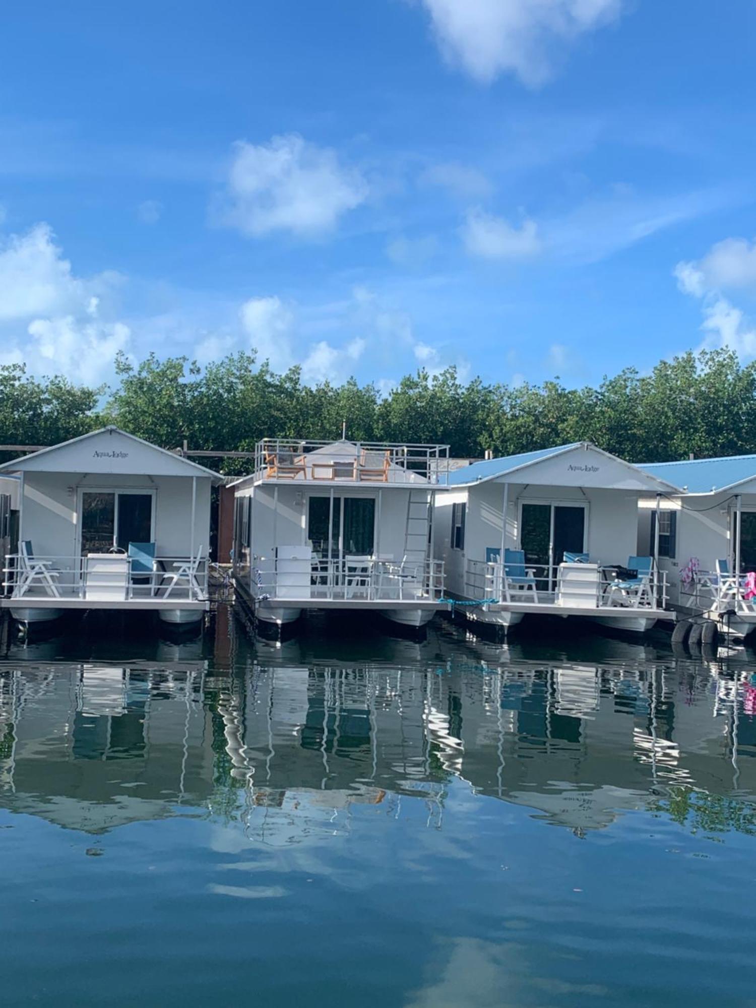 Aqua Lodges At Hurricane Hole Marina Сток Айлънд Екстериор снимка